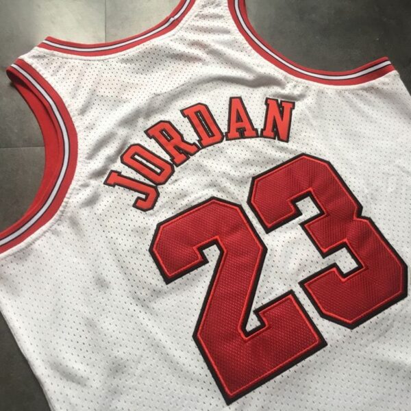 Michael Jordan Chicago Bulls Trophy Throwback Jersey - Image 3