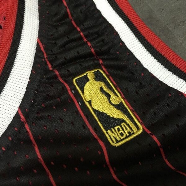Michael Jordan Chicago Bulls Throwback Jersey - Image 4