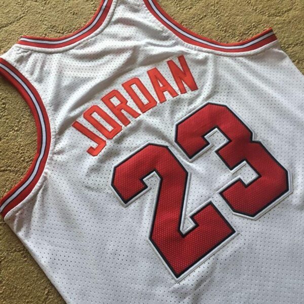 Michael Jordan Chicago Bulls Throwback Jersey - Image 6
