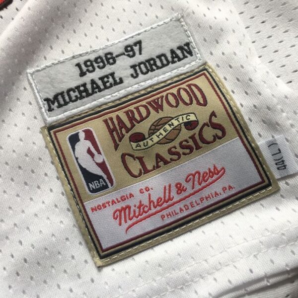 Michael Jordan Chicago Bulls Trophy Throwback Jersey - Image 7