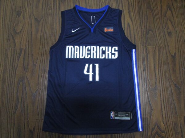 Dirk Nowtzki Dallas Mavericks Jersey - Image 2