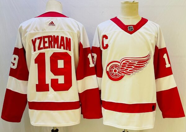 NHL Detroit Red Wings  YZERMAN  # 19 Jersey