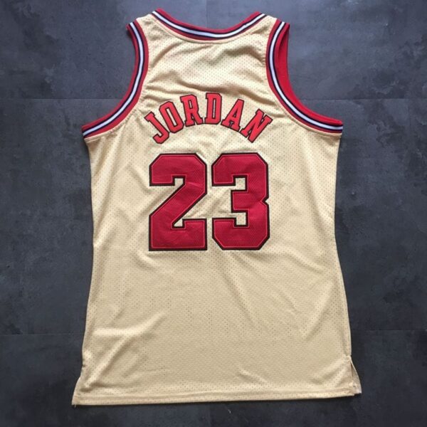 Michael Jordan Chicago Bulls Throwback Jersey - Image 10