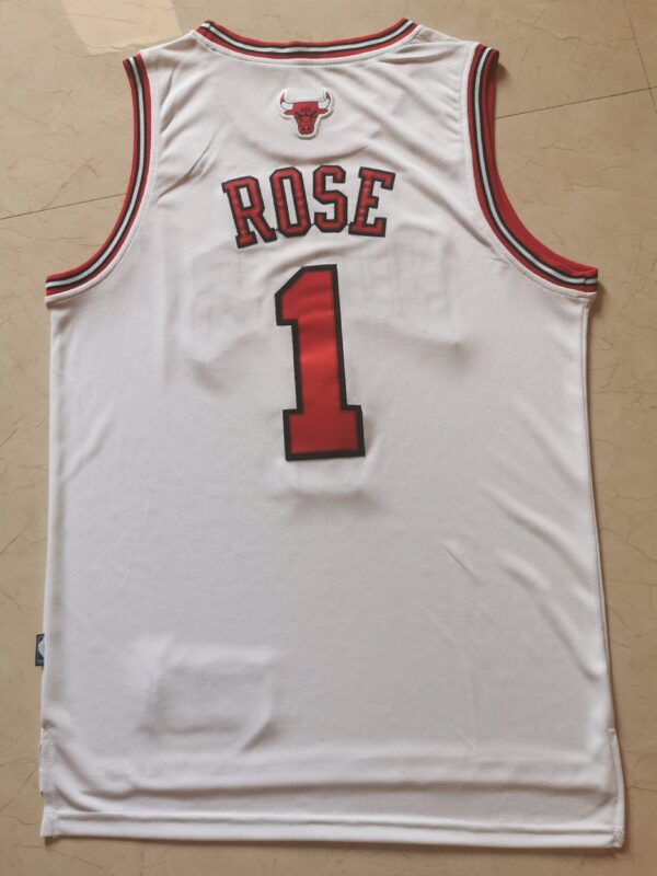 Derrick Rose Chicago Bulls Jersey - Image 3