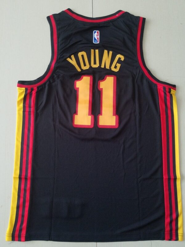 Men's Atlanta Hawks Trae Young #11 Black 2020/21 Swingman Jersey - Image 2