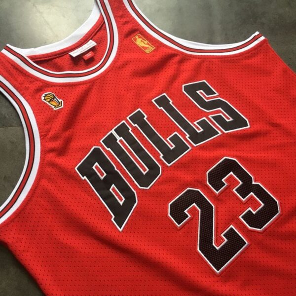 Michael Jordan Chicago Bulls Trophy Throwback Jersey - Image 5