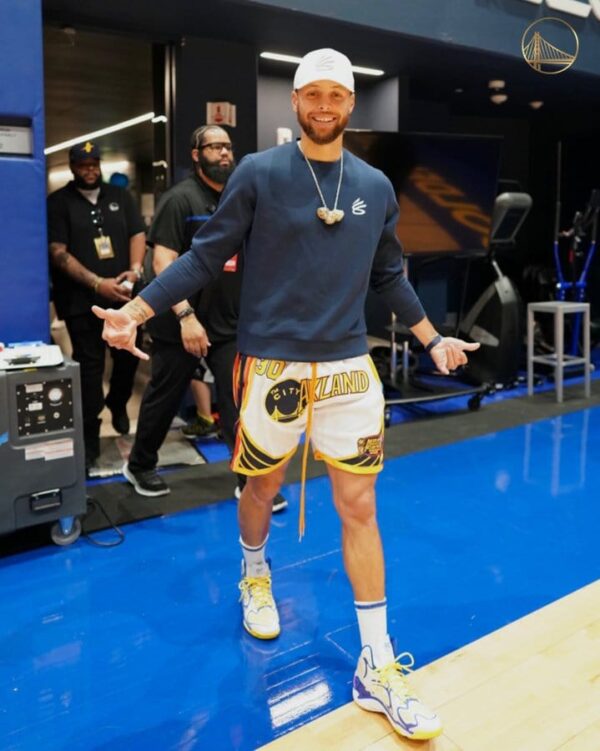 Golden State Warriors Stephen Curry Shorts - Image 3